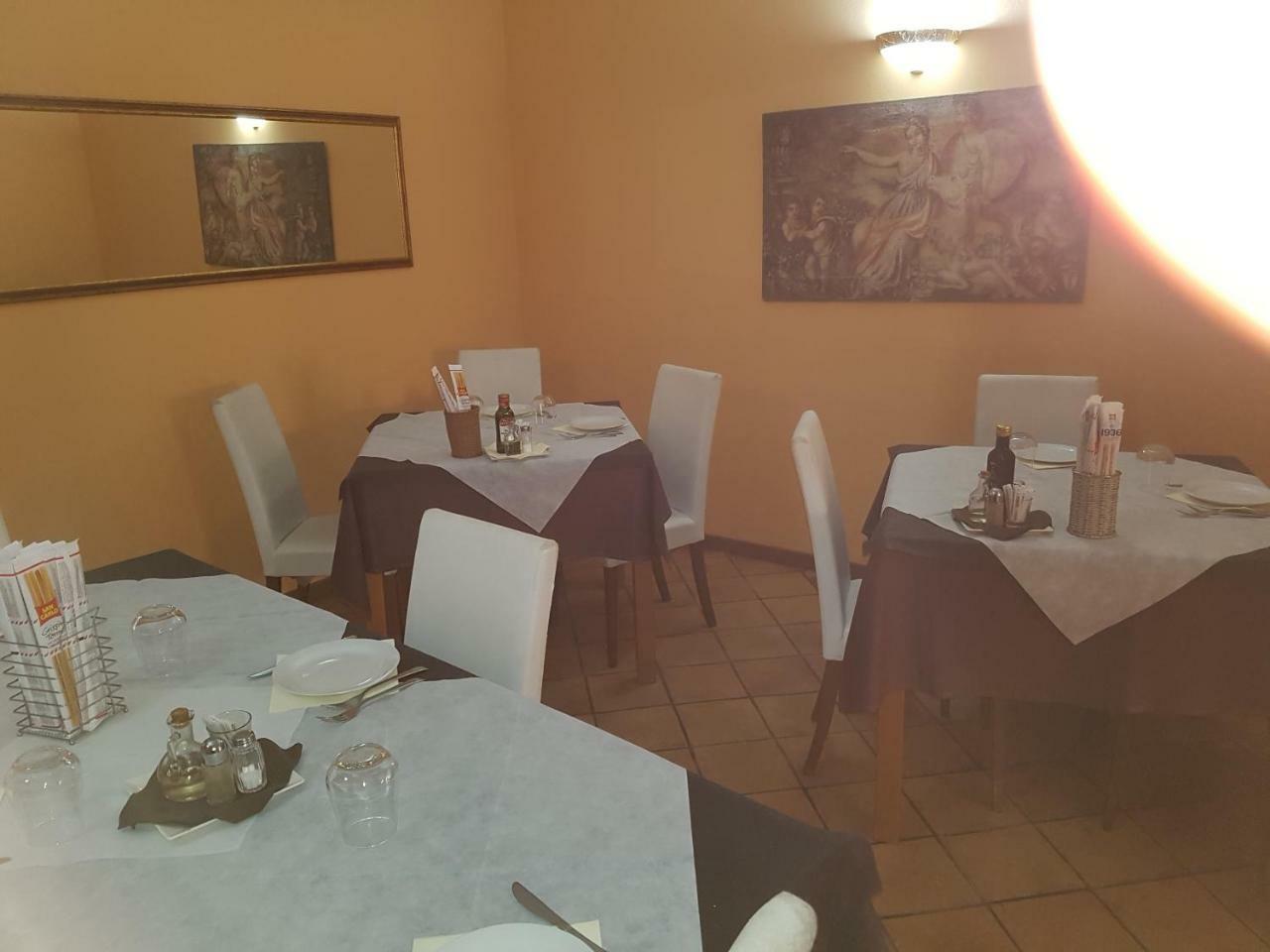 Albergo Ristorante Al Gallo Sanguinetto Exterior photo