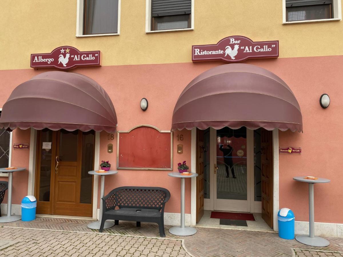 Albergo Ristorante Al Gallo Sanguinetto Exterior photo